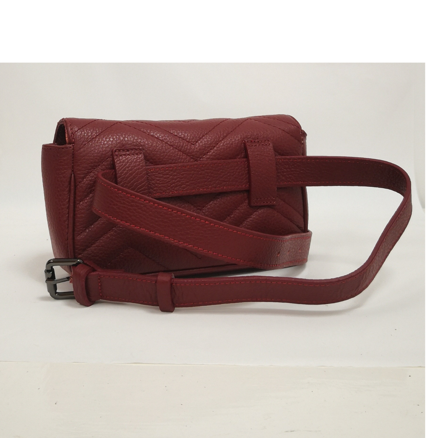 Ariel bordeaux deschis
